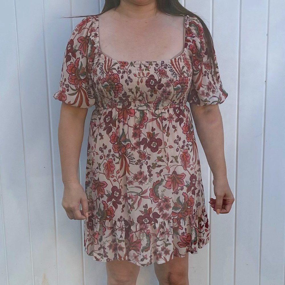 Nude Floral Pint Dress (M)